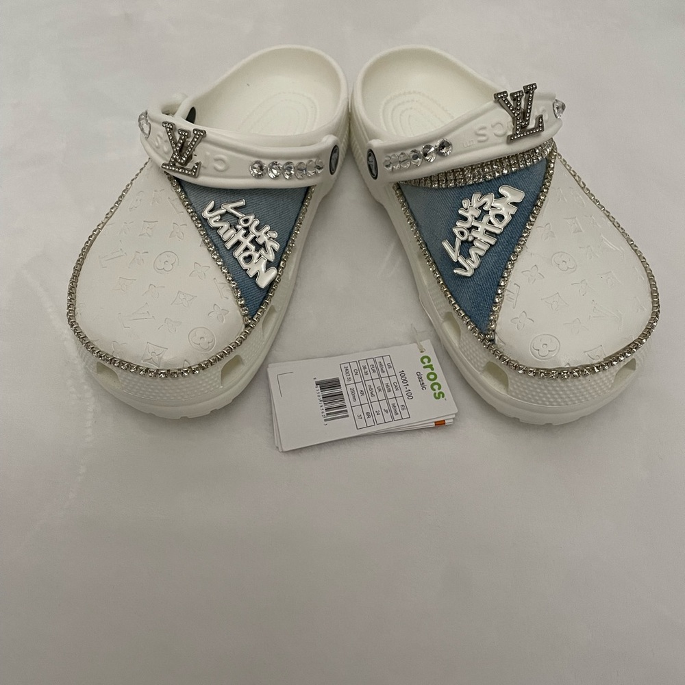 CUSTOM MADE CLASSIC CLOGS WITH WHITE EMBOSSED FAUX LEATHER SILVER LV CHARM
